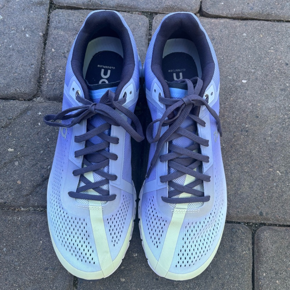 Women’s on Cloud-Running shoe 
Nimbus/seedling nice condition/worn a few times